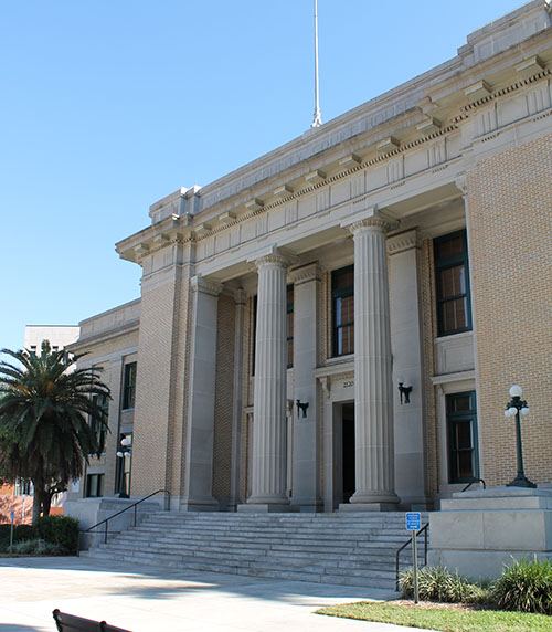 Lee County Courthouse exterior