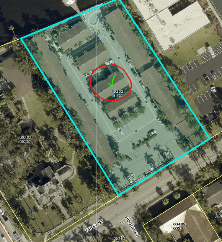 Aerial_View_MultipleStructures.png